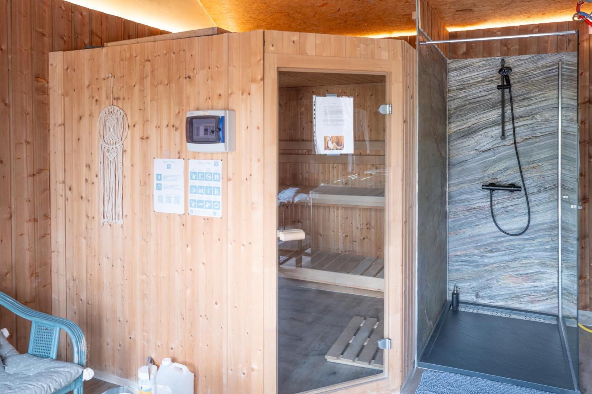 Chalet La Calougeotte, Jardin, Spa Et Sauna Prives Le Menil Экстерьер фото