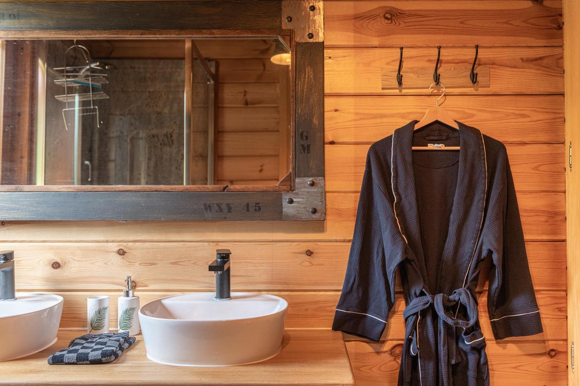 Chalet La Calougeotte, Jardin, Spa Et Sauna Prives Le Menil Экстерьер фото